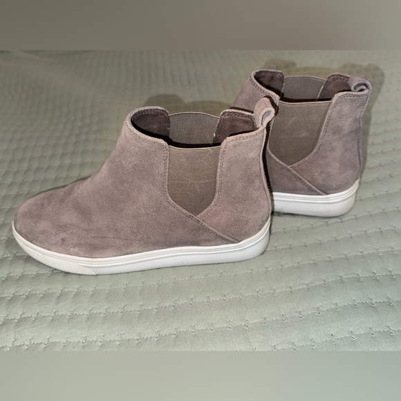 Blondo Stylish Tan Suede waterproof Ankle Boots. Size ladies 6. GUC - Picture 3 of 9